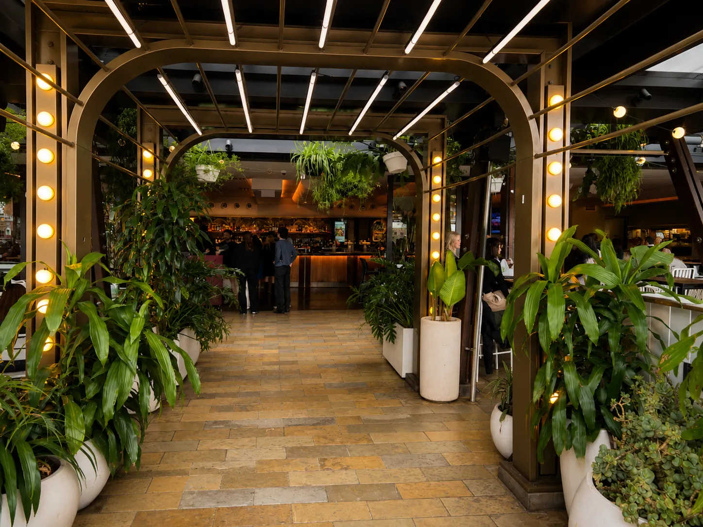 Bungalow 8 pub in Barangaroo