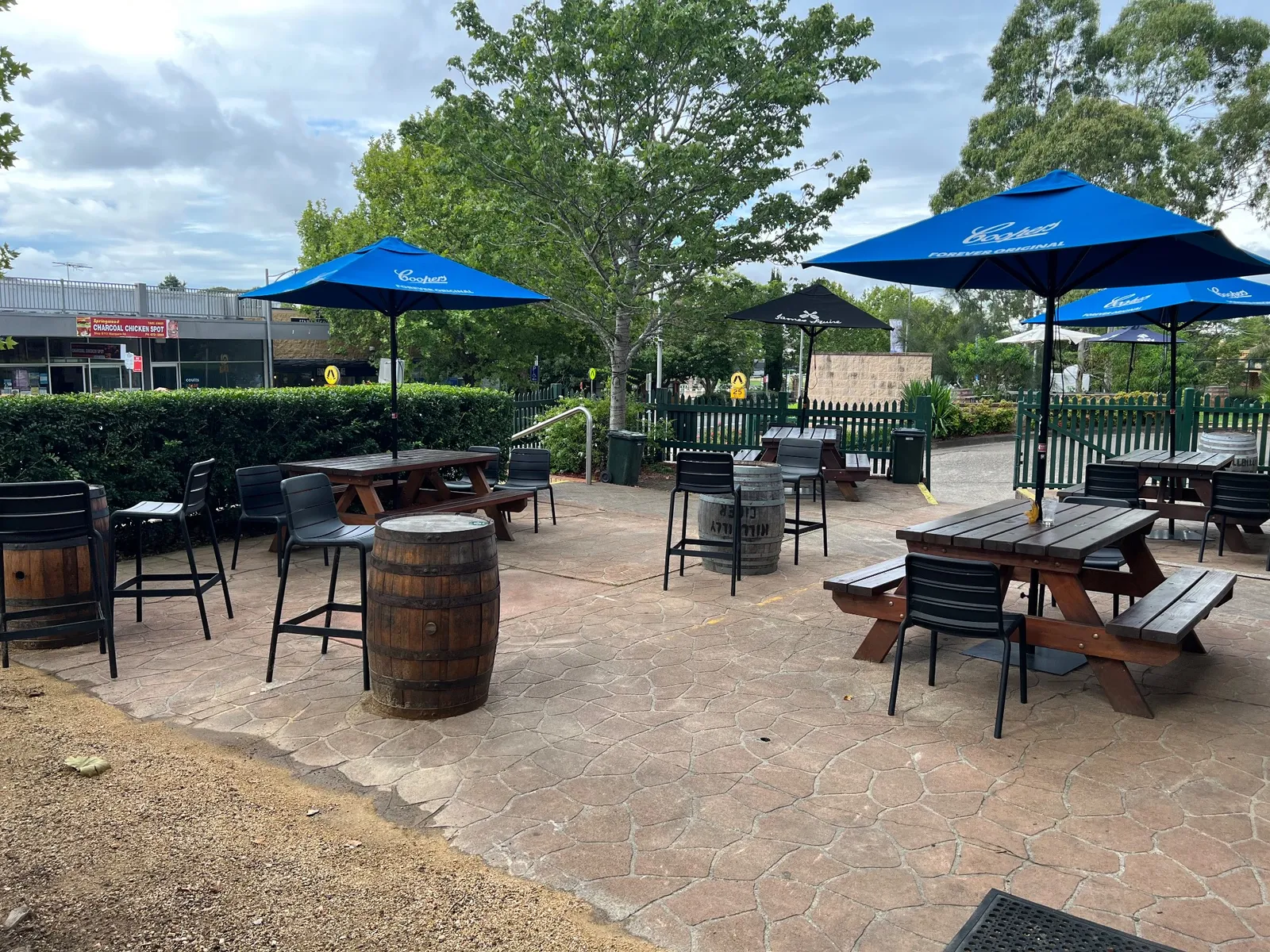 The Oriental Hotel Springwood pub in Springwood